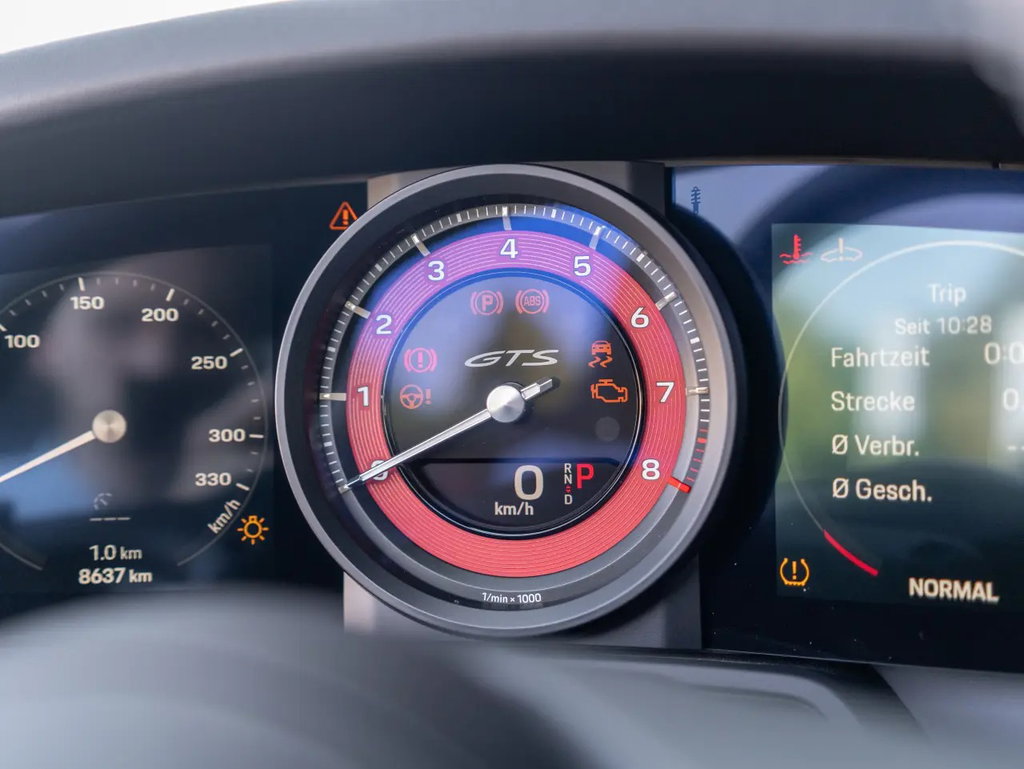 Porsche 992 Carrera GTS