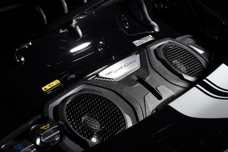 Porsche 992 Sport Classic