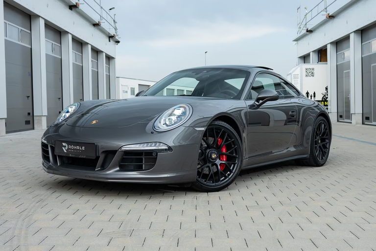 Porsche 991 Carrera GTS