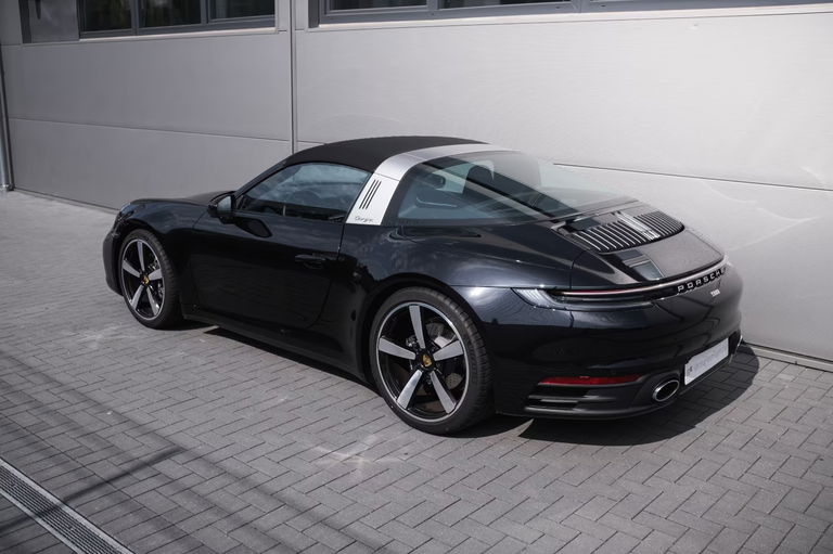 Porsche 992 Targa 4