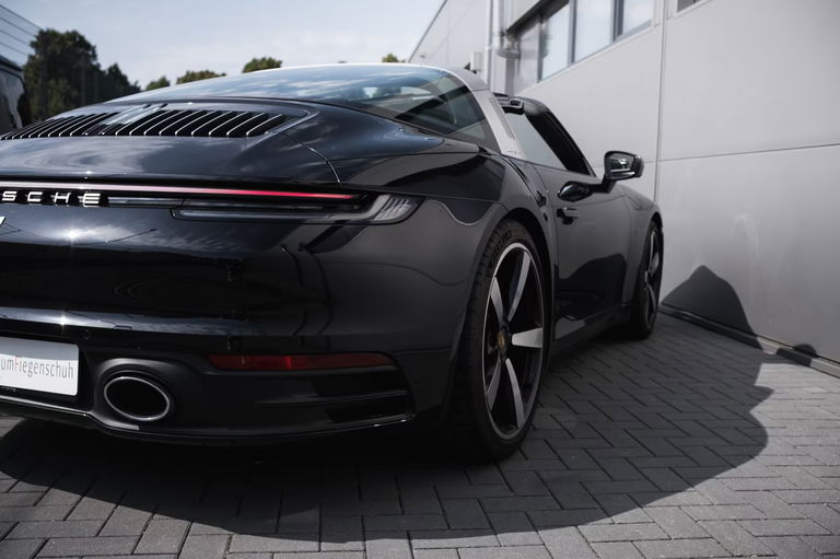 Porsche 992 Targa 4