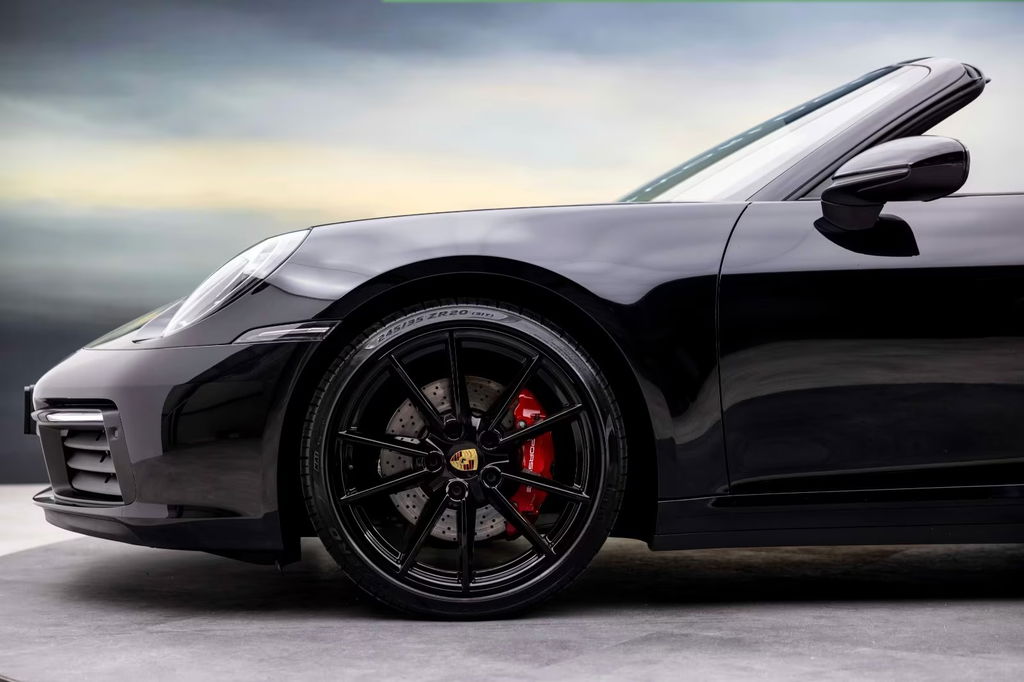 Porsche 992 Carrera 4S