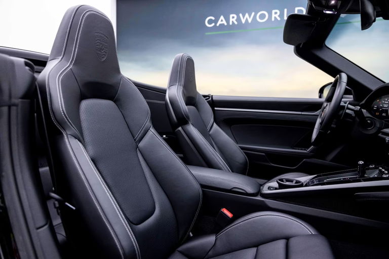 Porsche 992 Carrera 4S