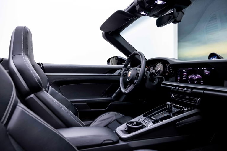 Porsche 992 Carrera 4S