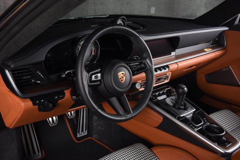 Porsche 992 Sport Classic