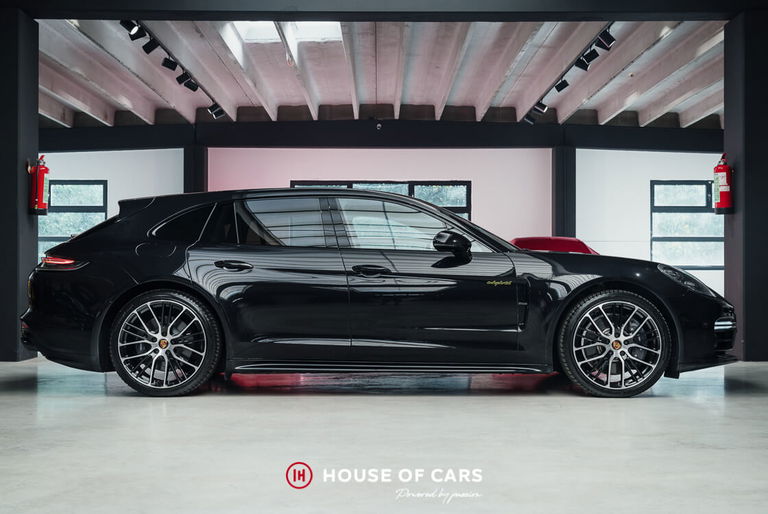 Porsche Panamera 4 E-Hybrid