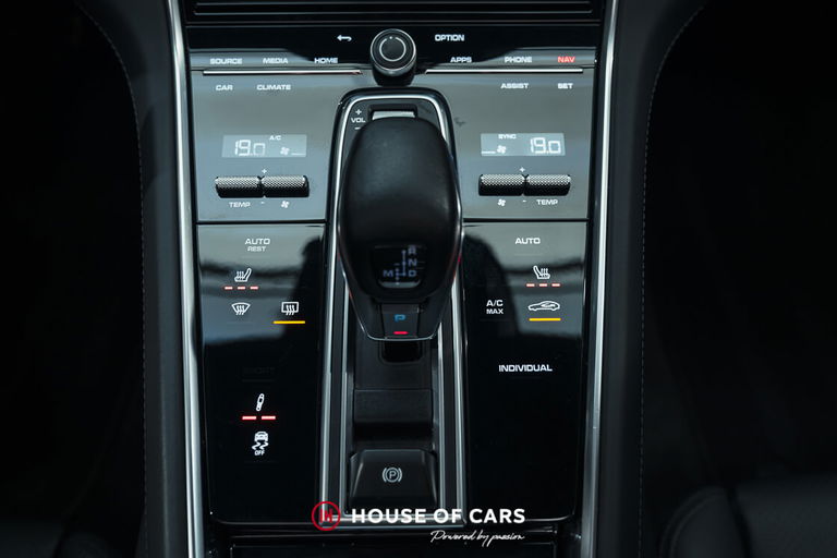 Porsche Panamera 4 E-Hybrid