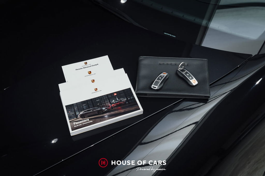 Porsche Panamera 4 E-Hybrid