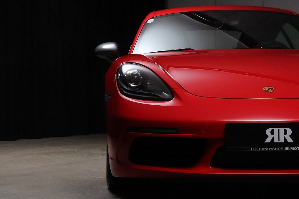 Porsche 718 Cayman T