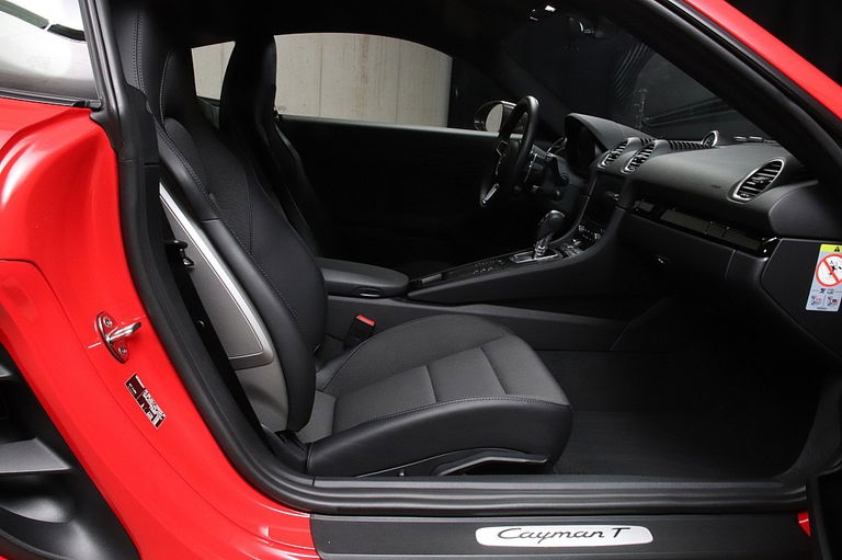 Porsche 718 Cayman T