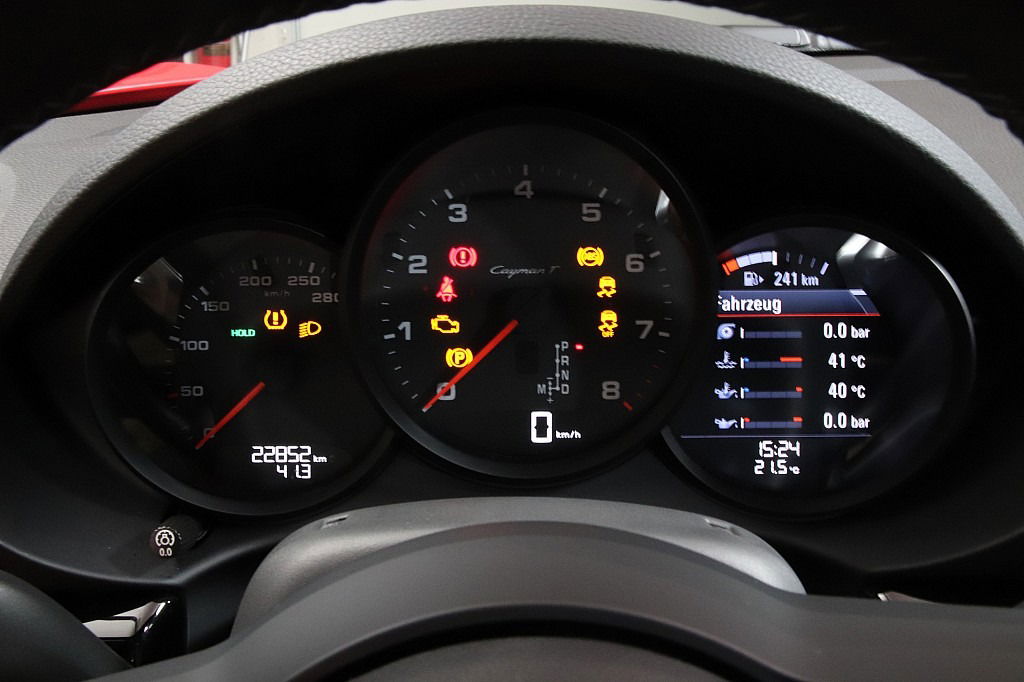 Porsche 718 Cayman T