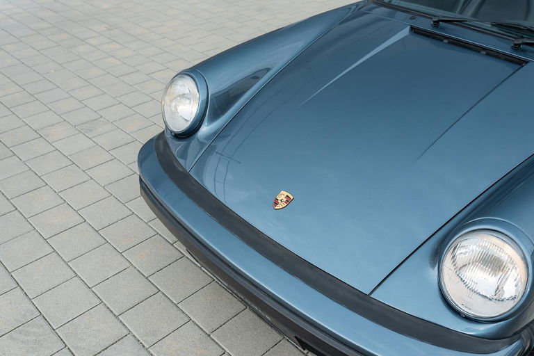 Porsche 911 Carrera 3.2