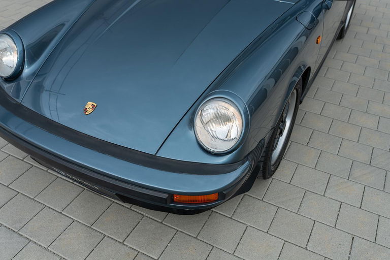 Porsche 911 Carrera 3.2