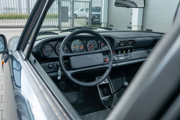 Porsche 911 Carrera 3.2