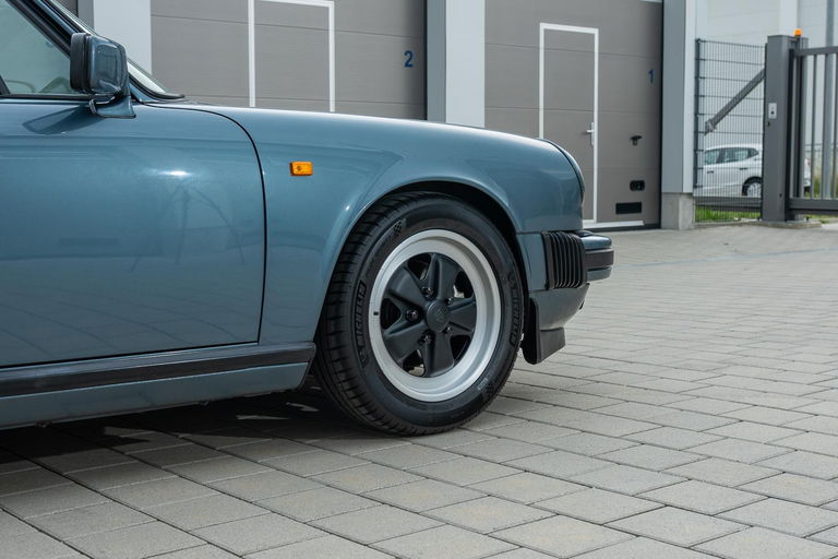 Porsche 911 Carrera 3.2