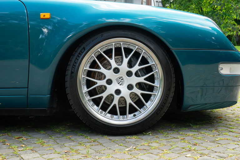 Porsche 993 Carrera