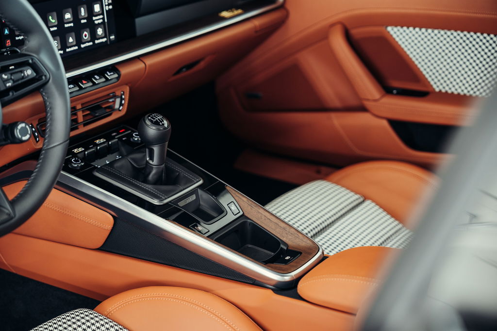 Porsche 992 Sport Classic