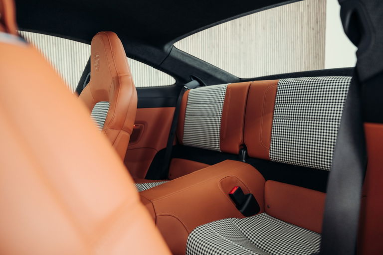 Porsche 992 Sport Classic