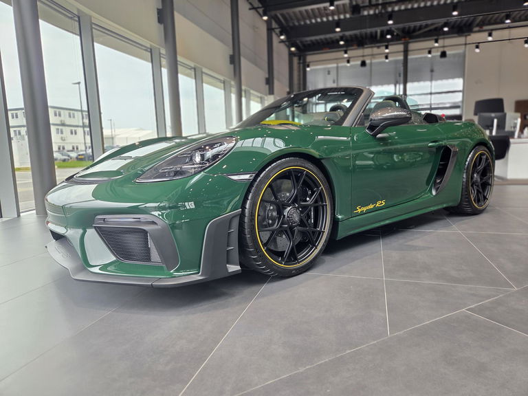 Porsche 718 Spyder RS