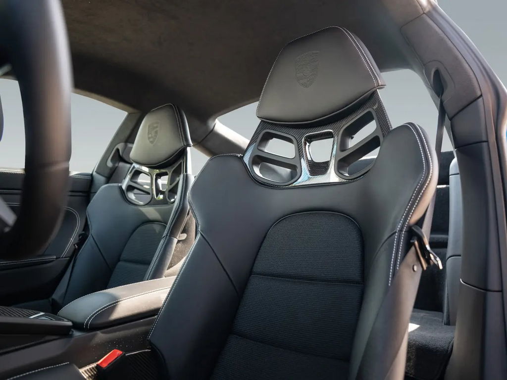 Porsche 992 GT3 Touring