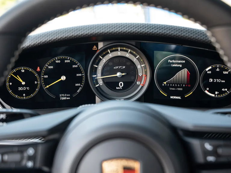 Porsche 992 GT3 Touring