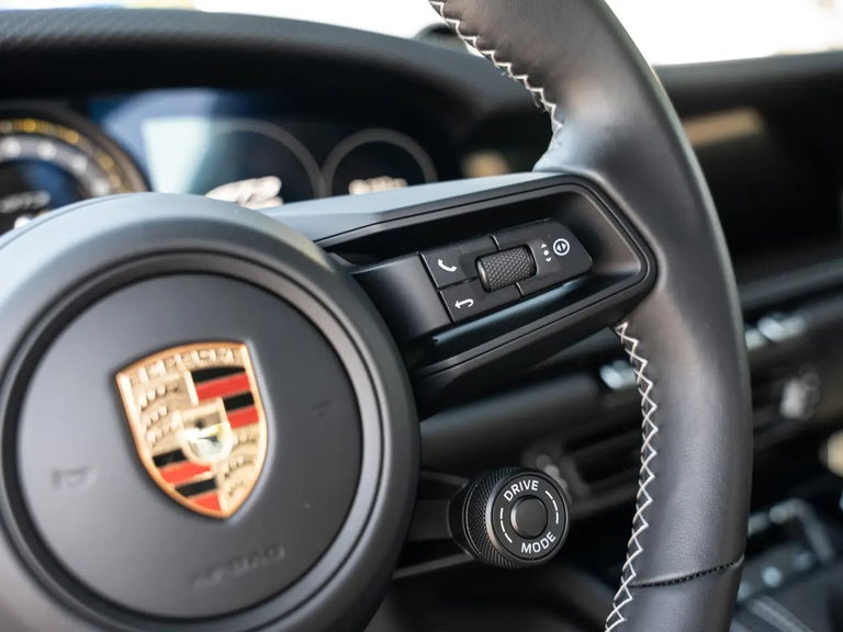 Porsche 992 GT3 Touring