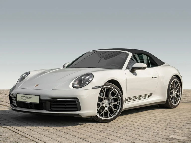 Porsche 992 Carrera