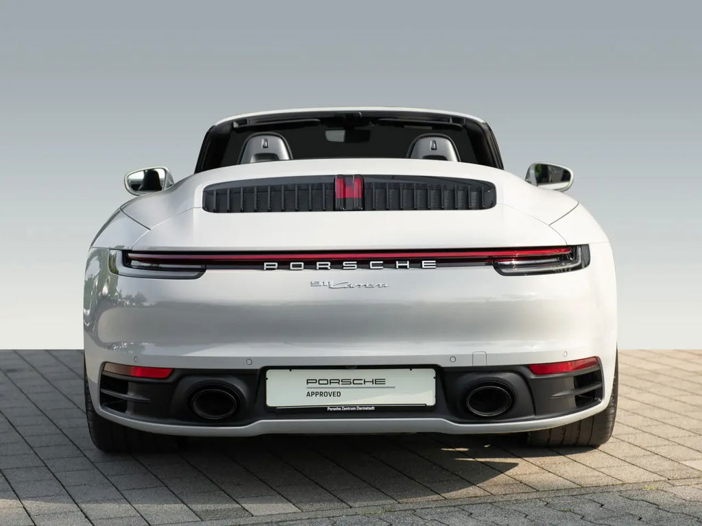 Porsche 992 Carrera