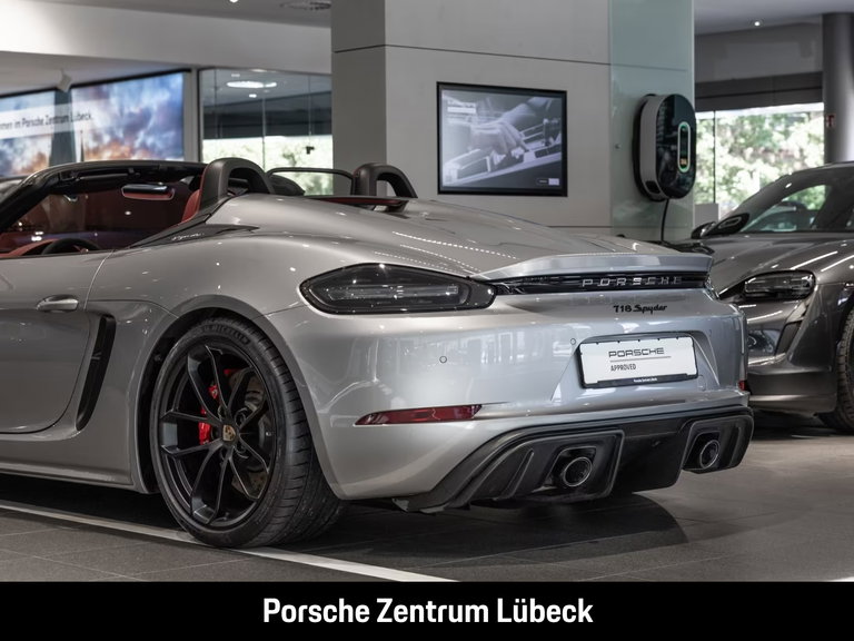 Porsche 718 Spyder
