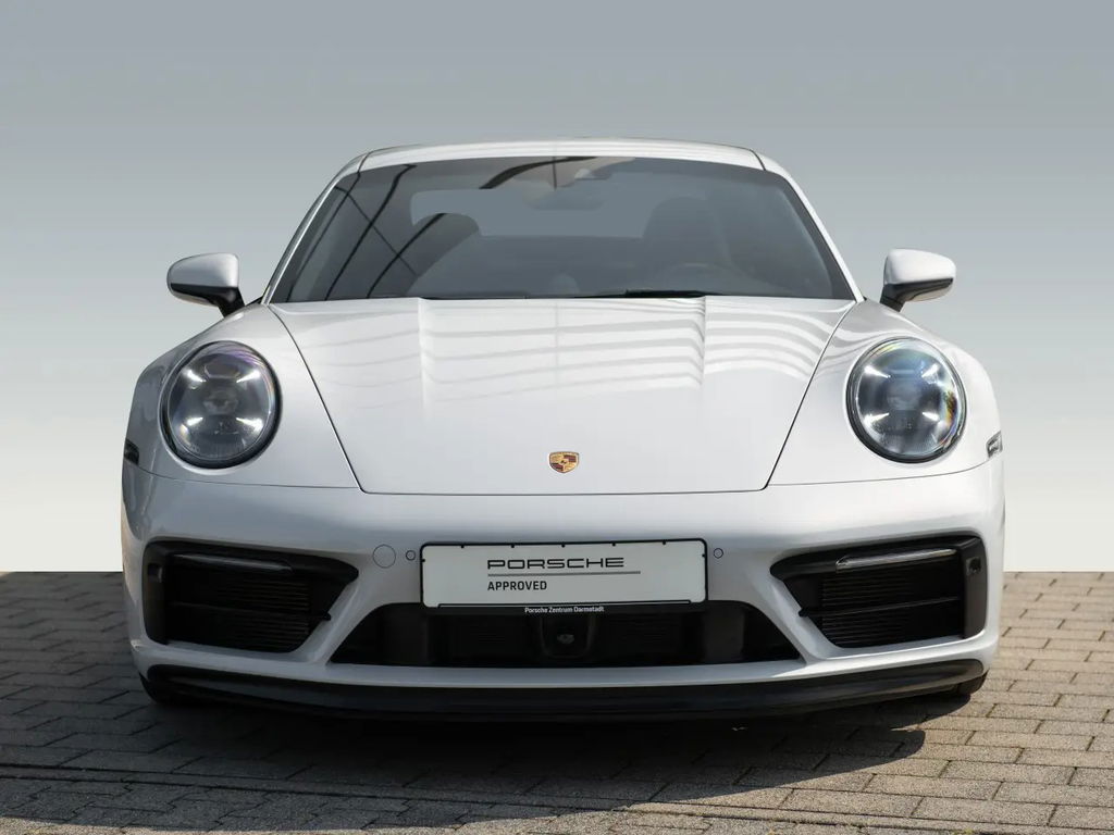 Porsche 992 Carrera GTS