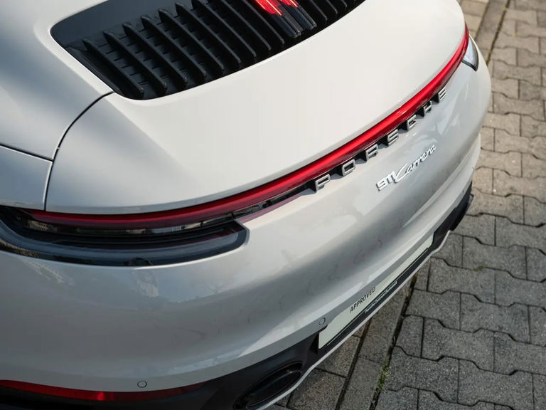 Porsche 992 Carrera