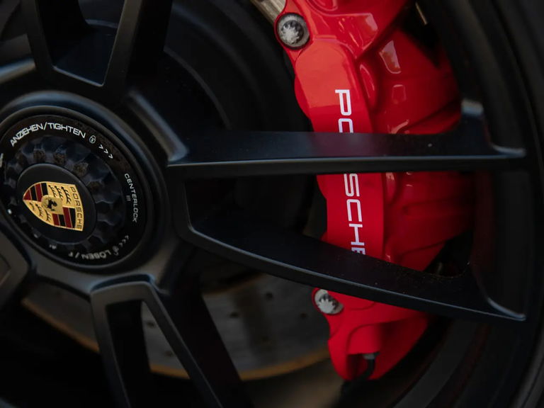 Porsche 992 Carrera GTS