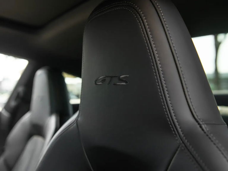 Porsche 992 Carrera GTS