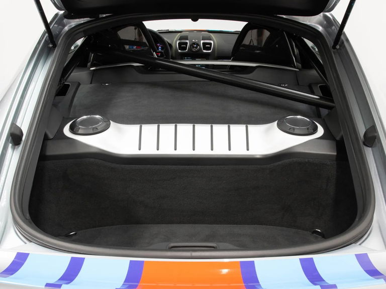 Porsche 981 Cayman GT4