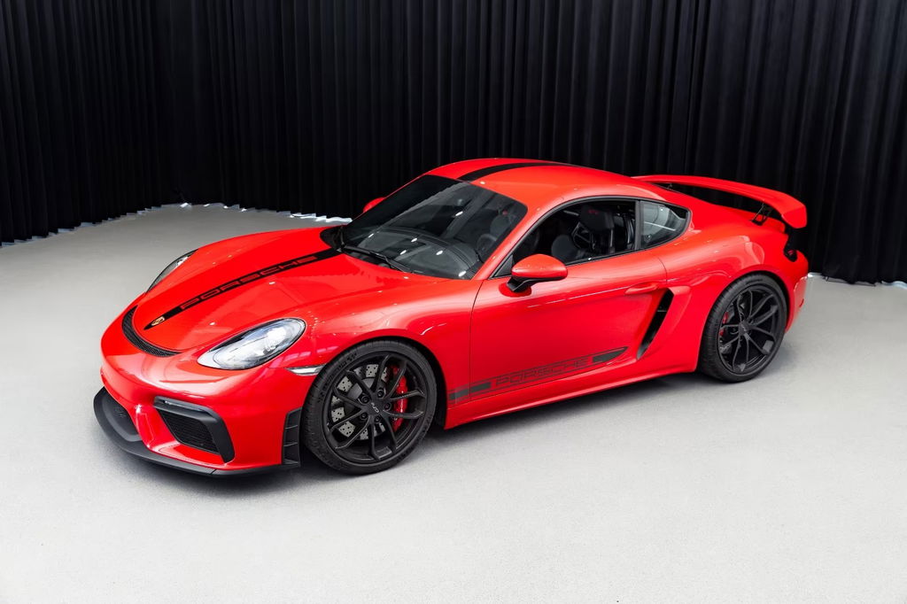Porsche 718 Cayman GT4
