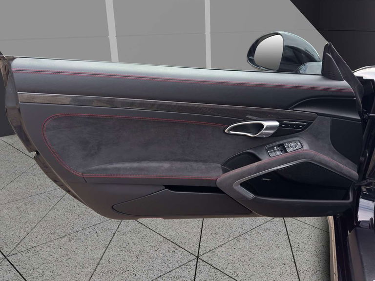 Porsche 991.2 Carrera GTS