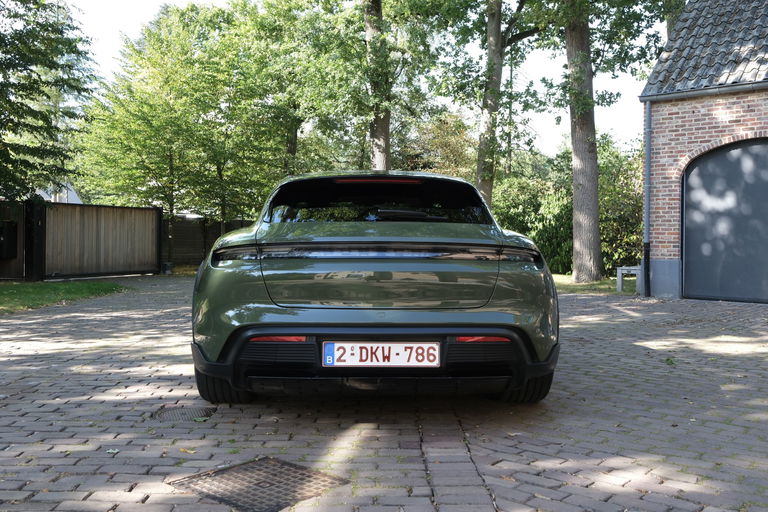 Porsche Taycan 4S Cross Turismo