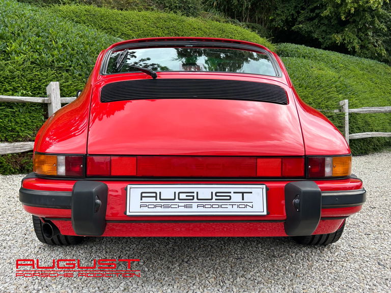 Porsche 911 Carrera 3.2