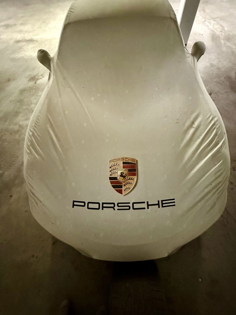 Porsche 981 Cayman GT4