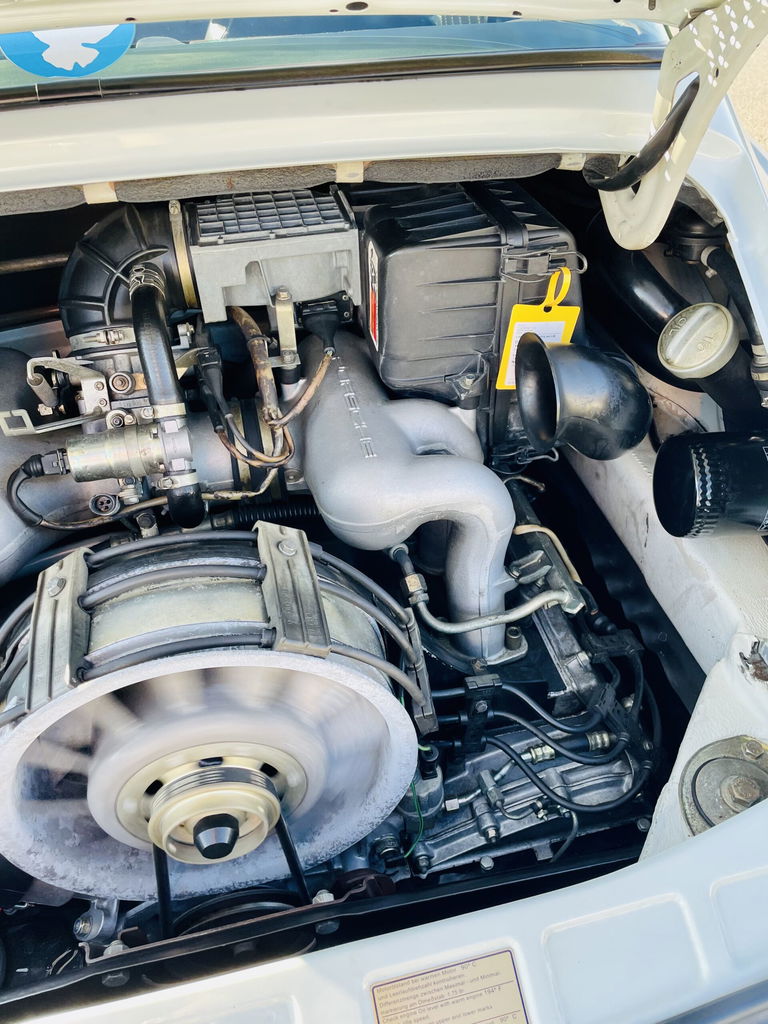 Porsche 911 Carrera 3.2