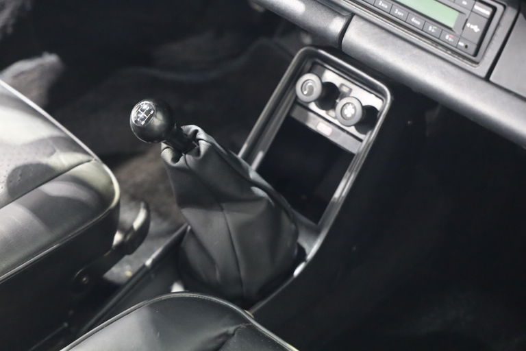 Porsche 911 Carrera 3.2 (US)