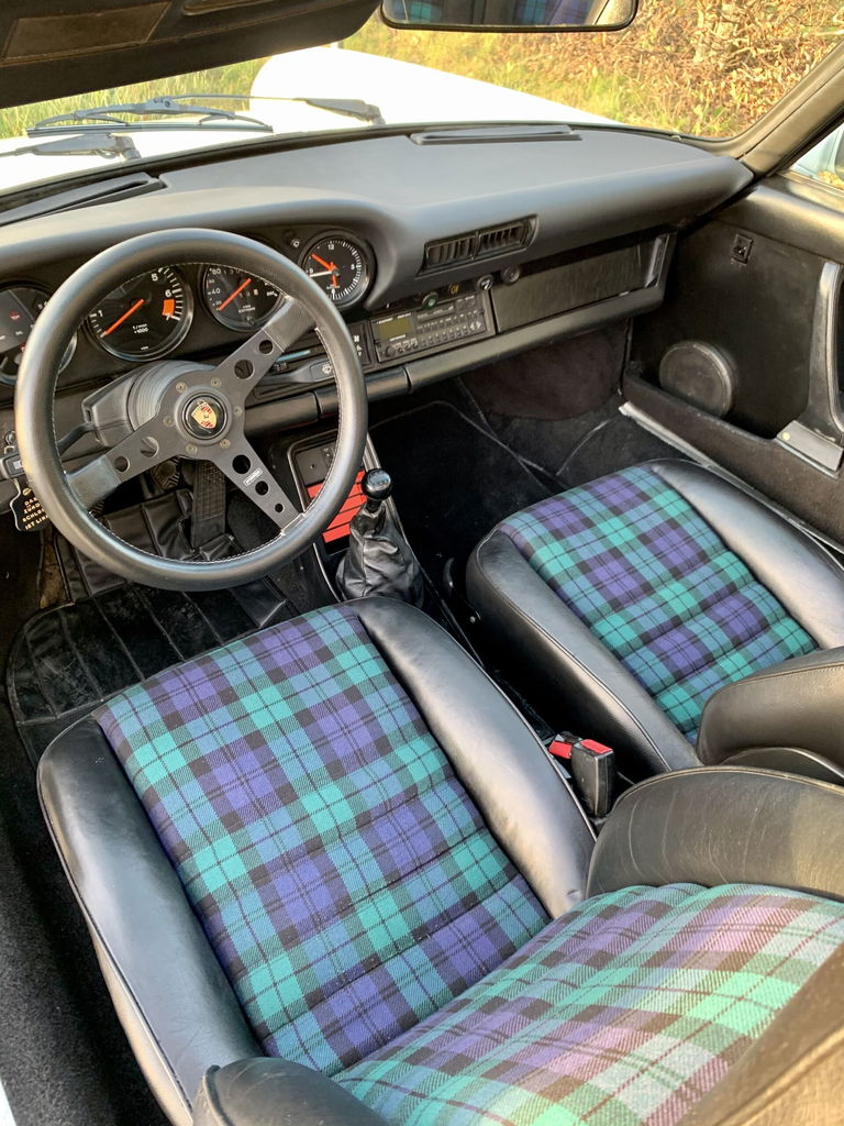 Porsche 911 Carrera 3.2