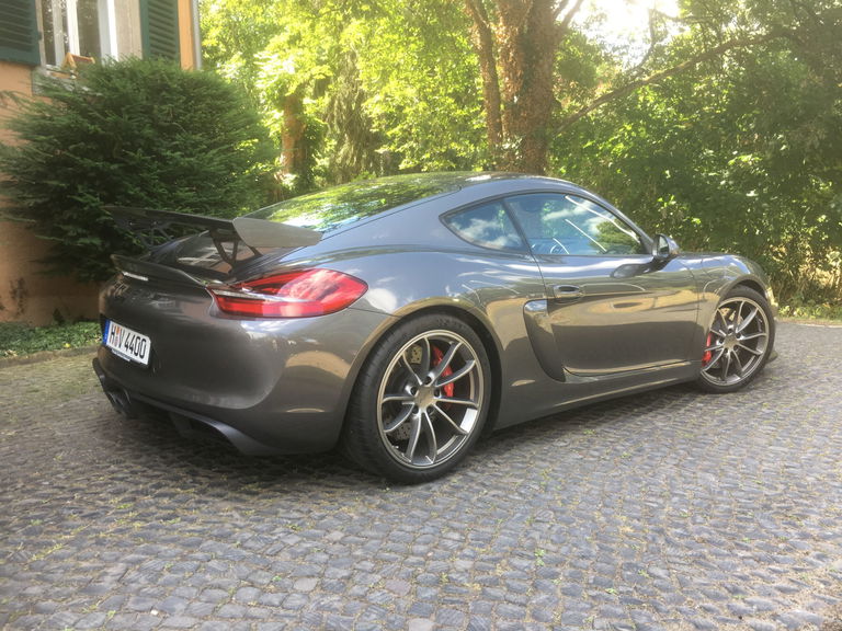 Porsche 981 Cayman GT4