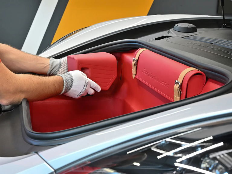 Porsche 718 Spyder RS