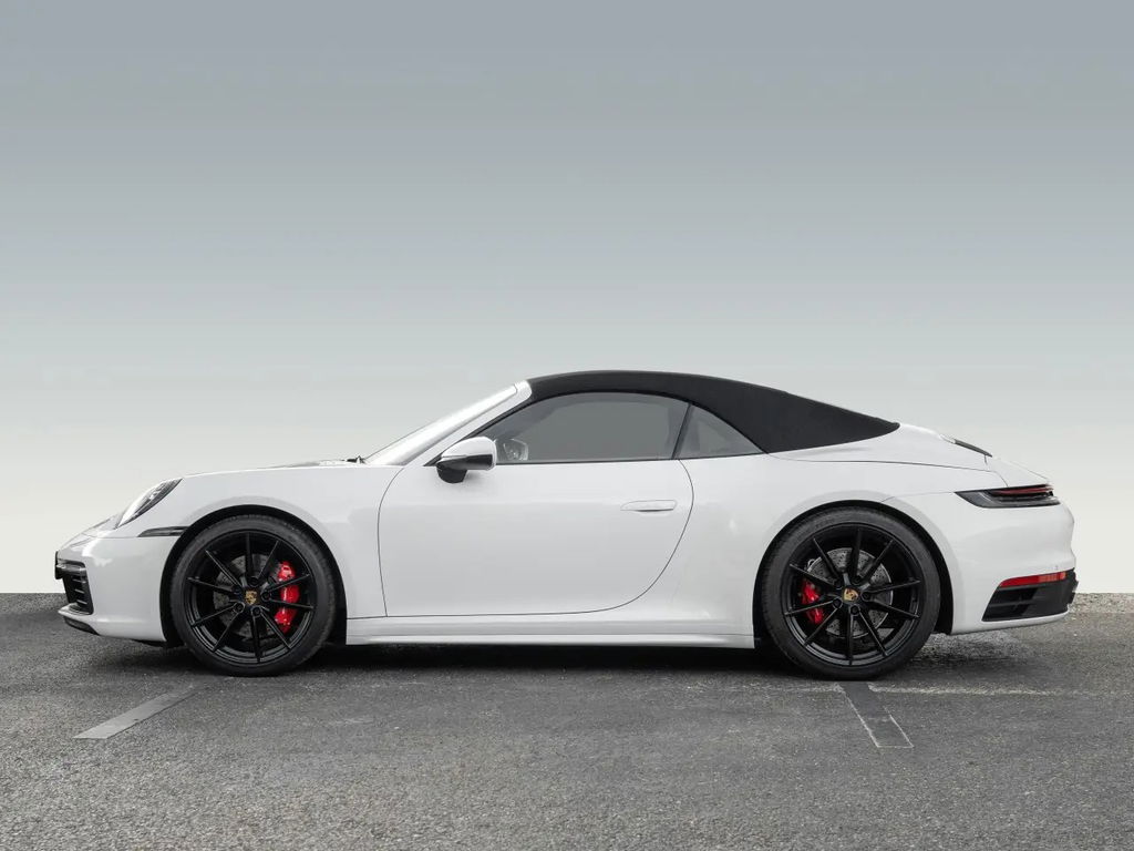 Porsche 992 Carrera 4S