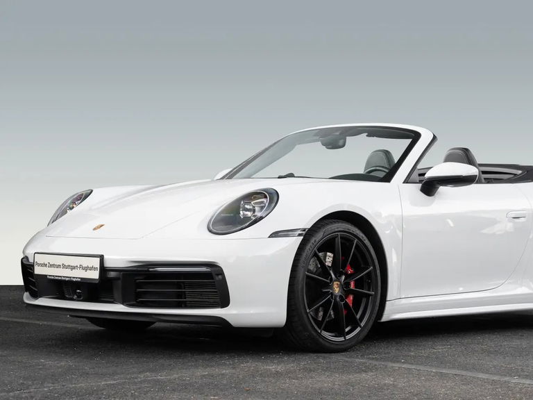 Porsche 992 Carrera 4S