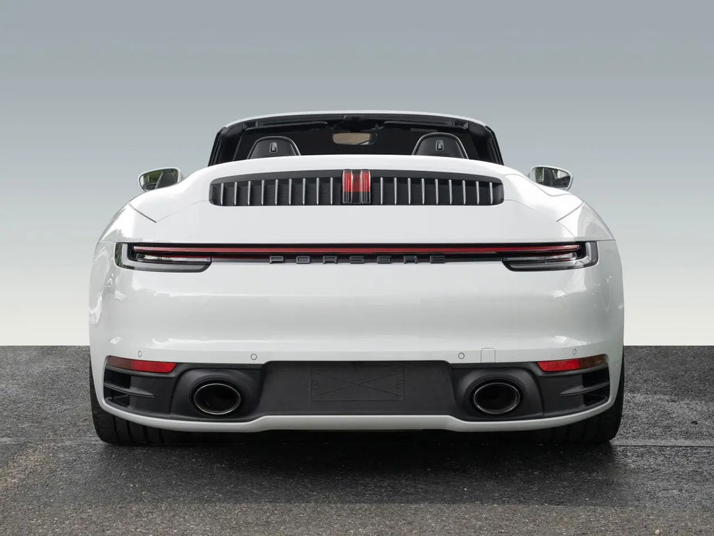 Porsche 992 Carrera 4S