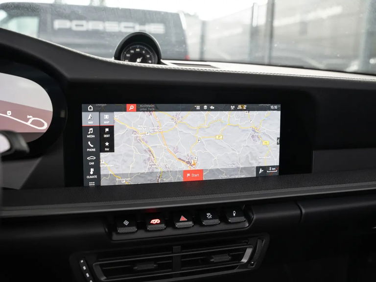 Porsche 992 Carrera 4S