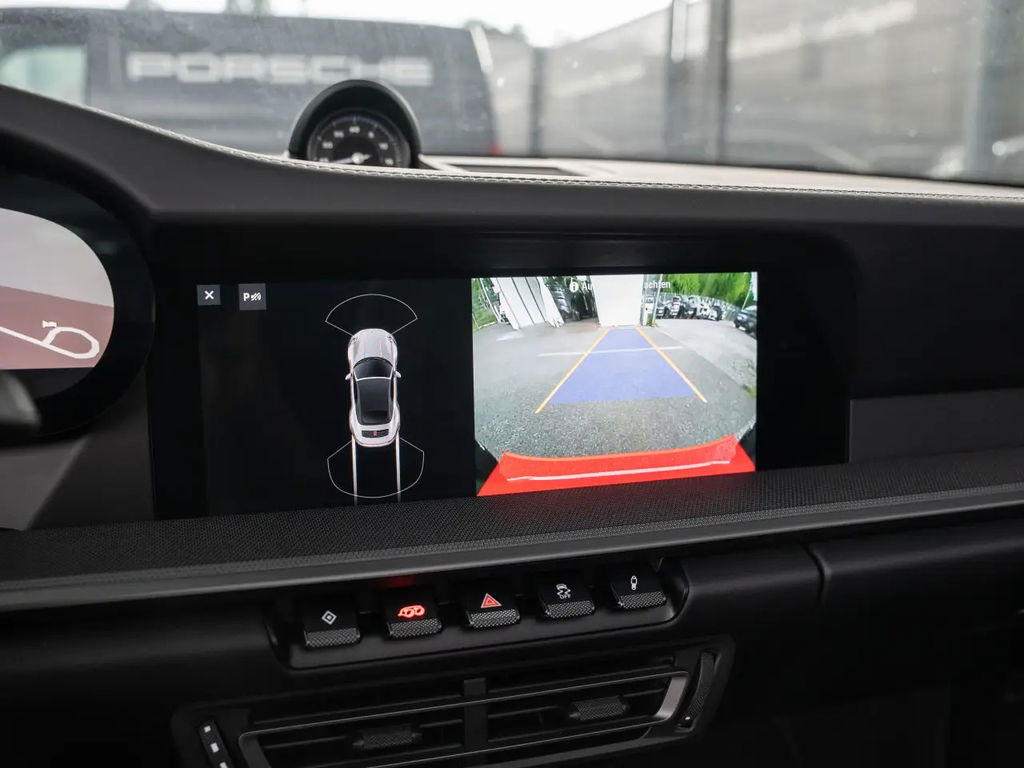 Porsche 992 Carrera 4S