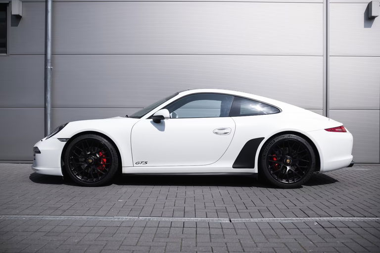 Porsche 991 Carrera GTS